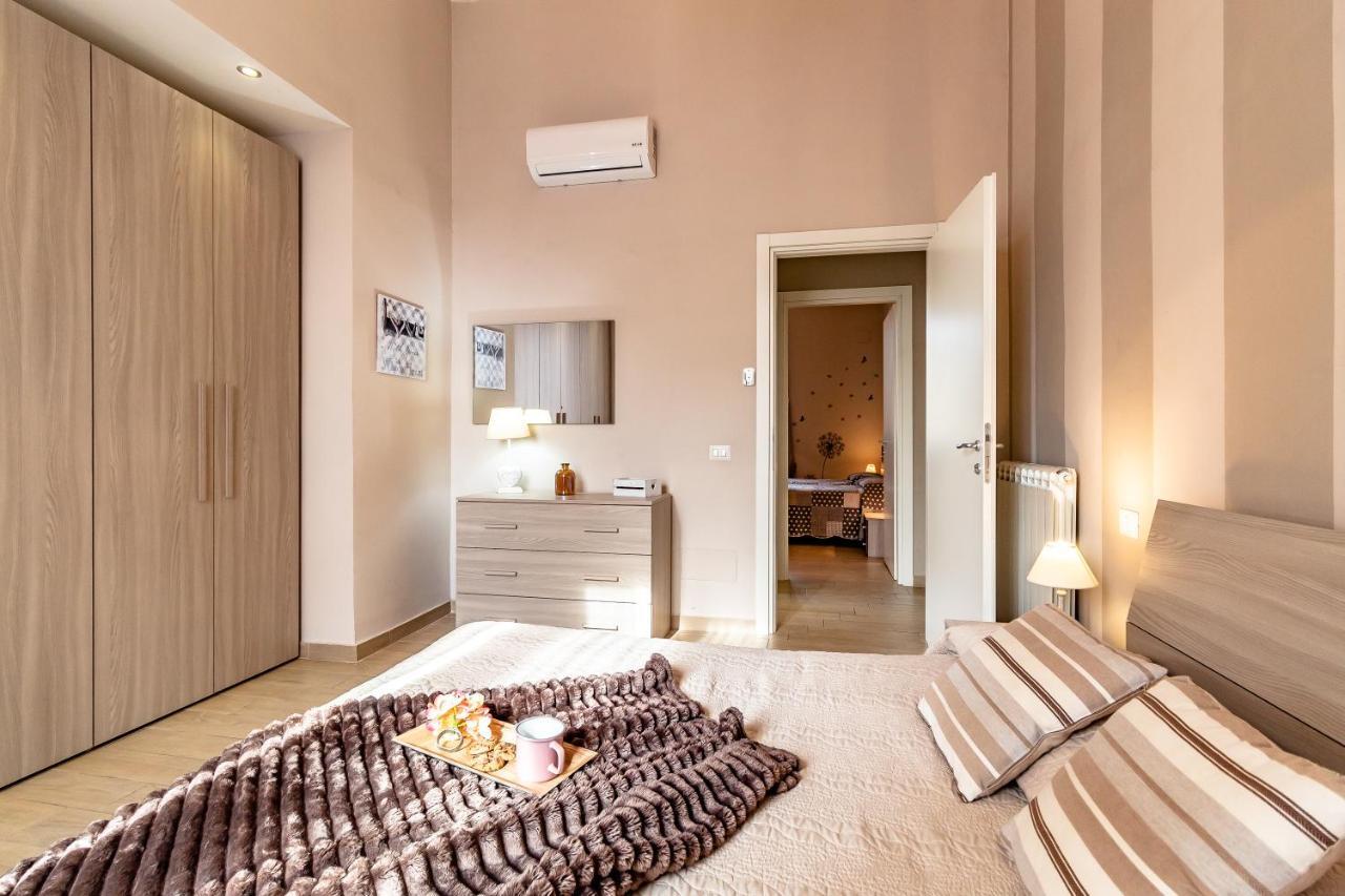 La Casa Rosa Apartment Терни Екстериор снимка